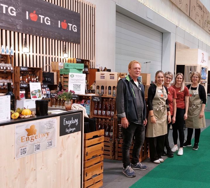 Sonja & Rahel mit dem Agro Marketing Thurgau-Team