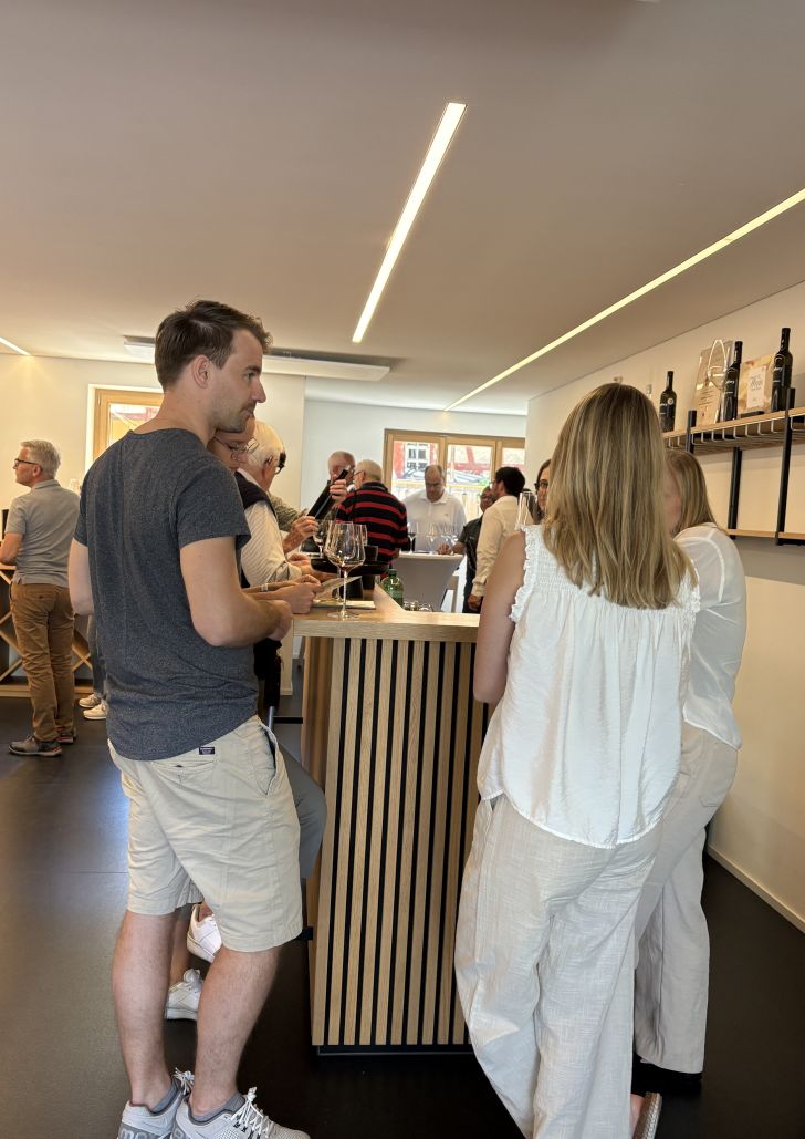 Unsere Besucher und Besucherinnen in der Degustation Unsere Besucher und Besucherinnen in der Degustation